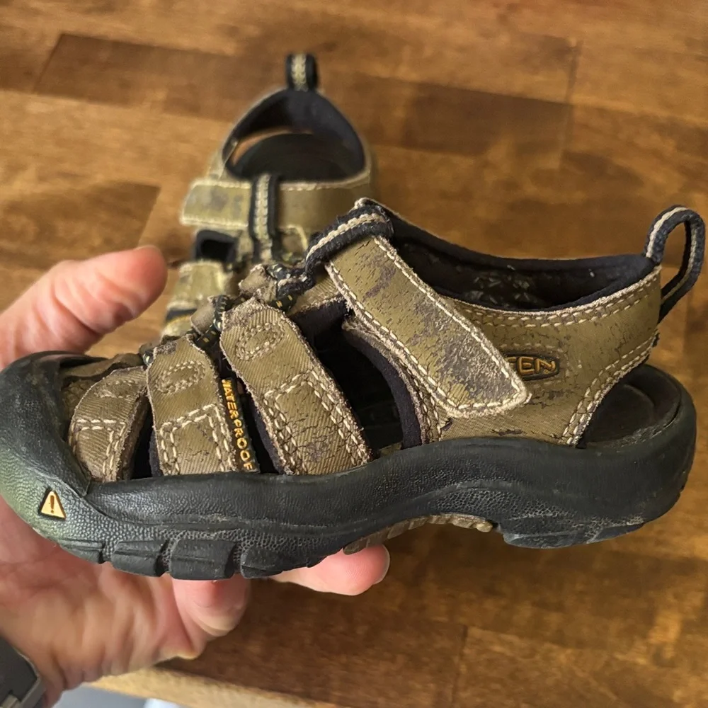 Keen Kids Tan/Brown Closed-Toe Sandals